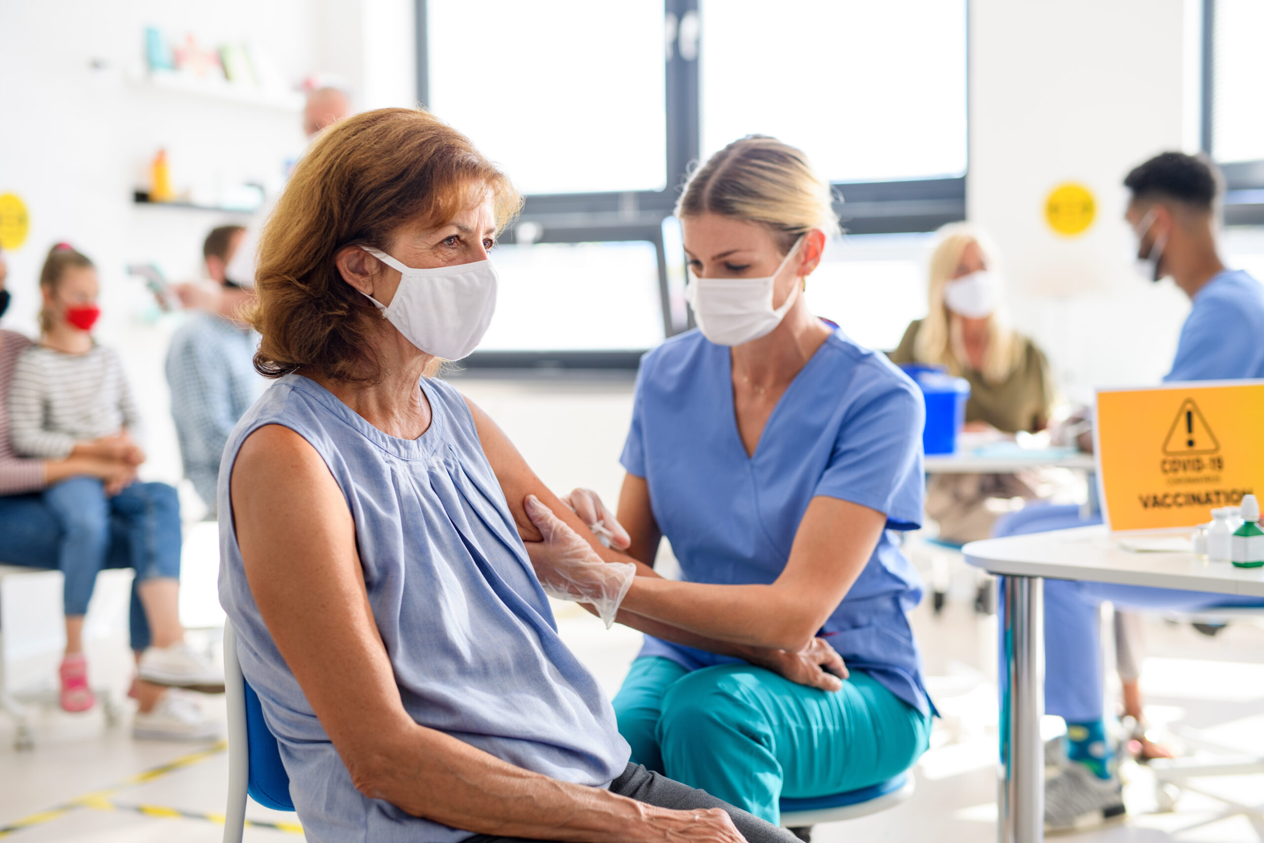Unknowns of race, ethnicity in COVID-19 vaccine data mean it’s unclear who’s receiving shots as experts praise Tennessee’s plan